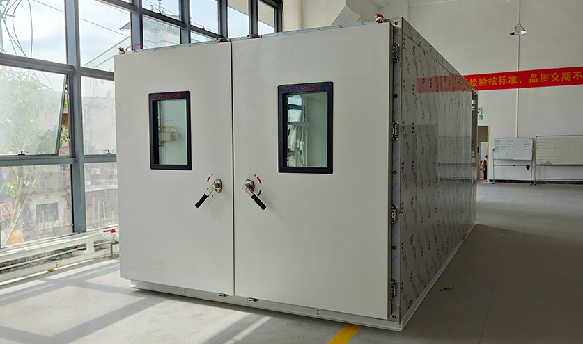 1740128975315784.jpg 黄版草莓视频.jpg